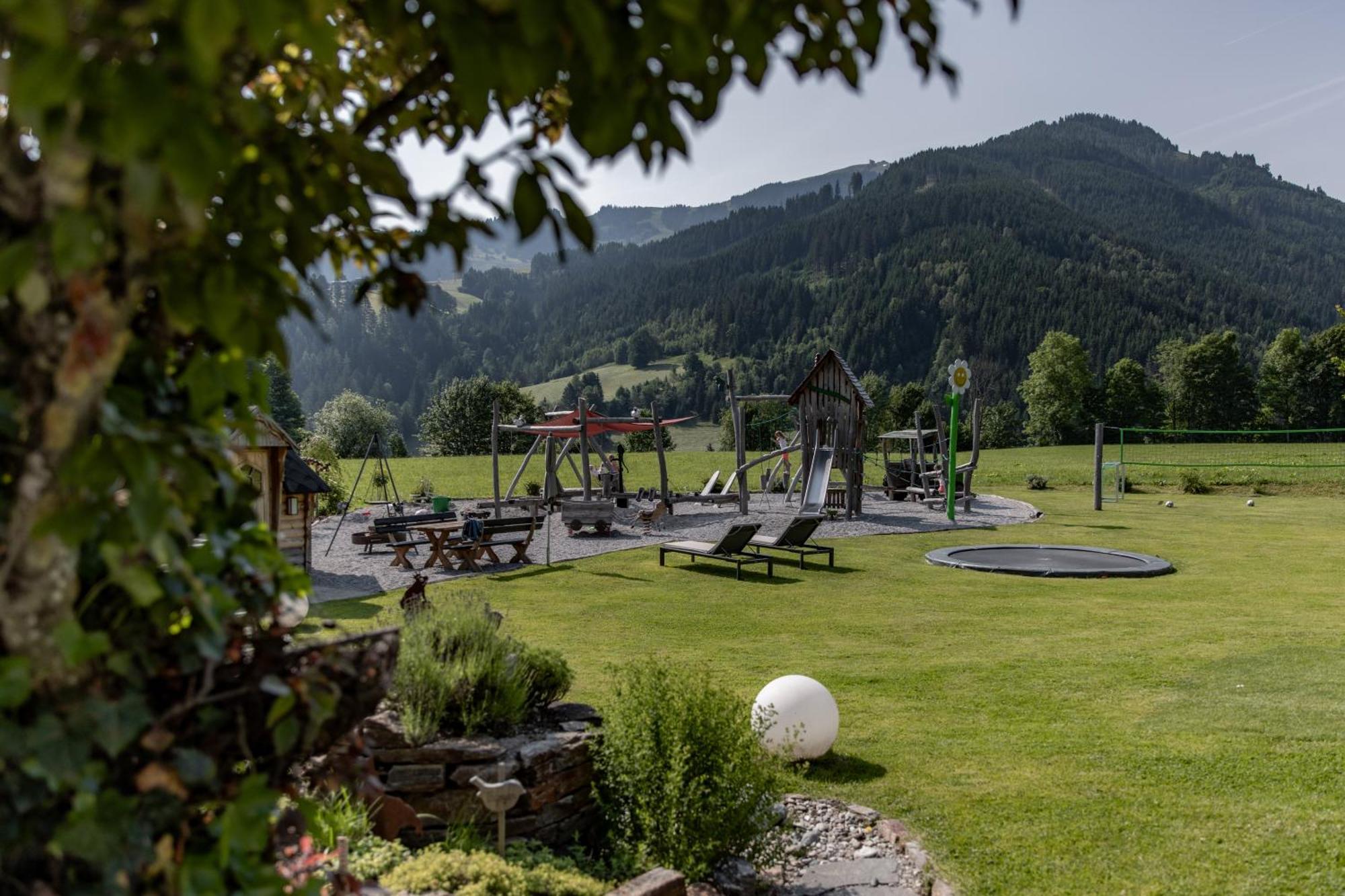 Biohof Ebengut Aparthotel มาริอาอาล์ม อัม ชไตเนอร์เนินเมียร์ ภายนอก รูปภาพ
